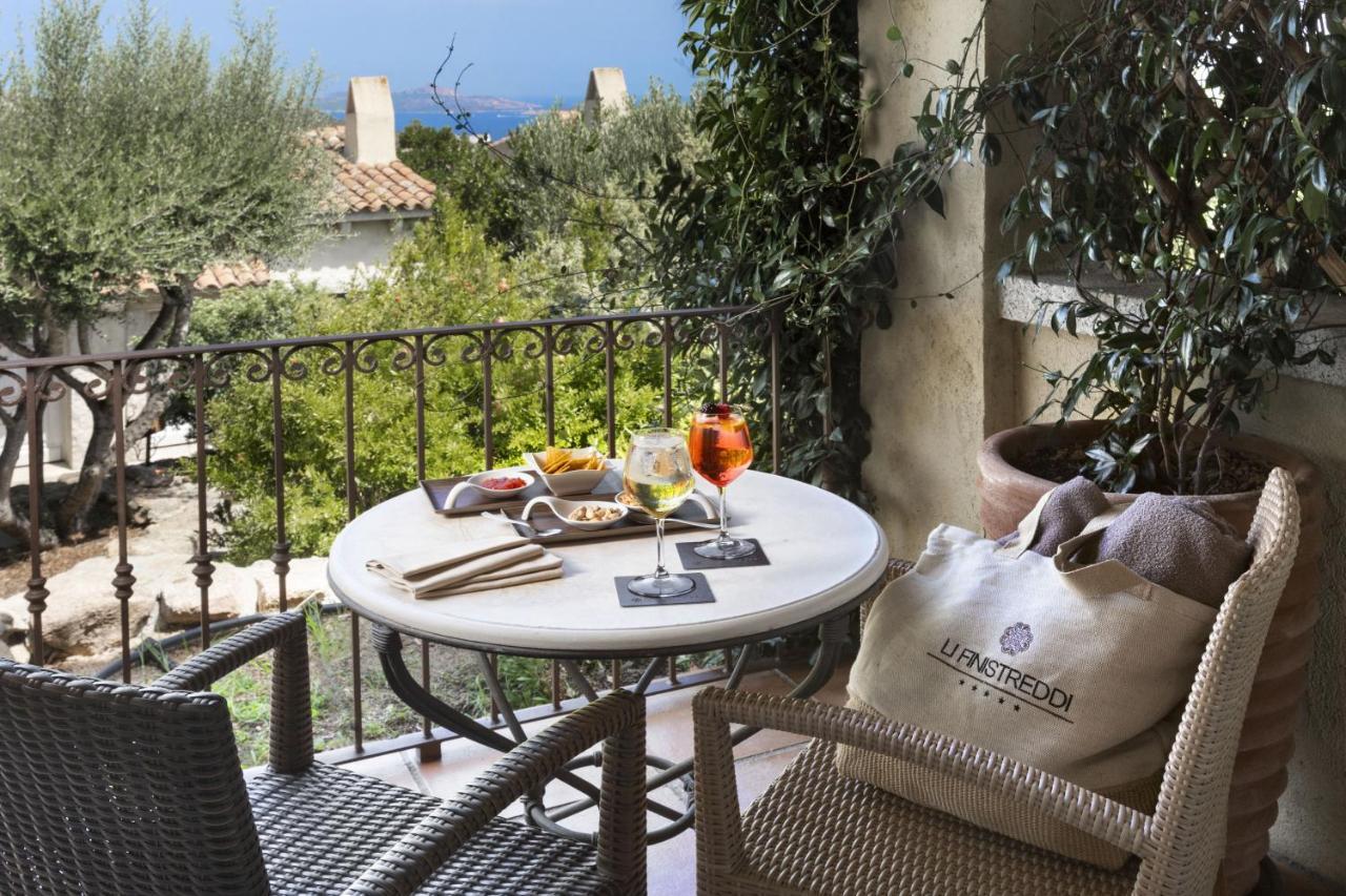 Hotel Li Finistreddi Cannigione Exterior photo